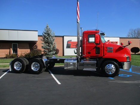 NEW 2024 MACK ANTHEM 64T DAYCAB TANDEM AXLE DAYCAB TRUCK #1830-7