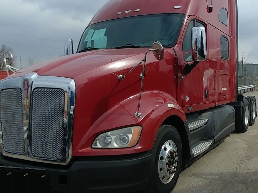 2012 Kenworth T700 Double Bunk Tandem Axle Sleeper For Sale