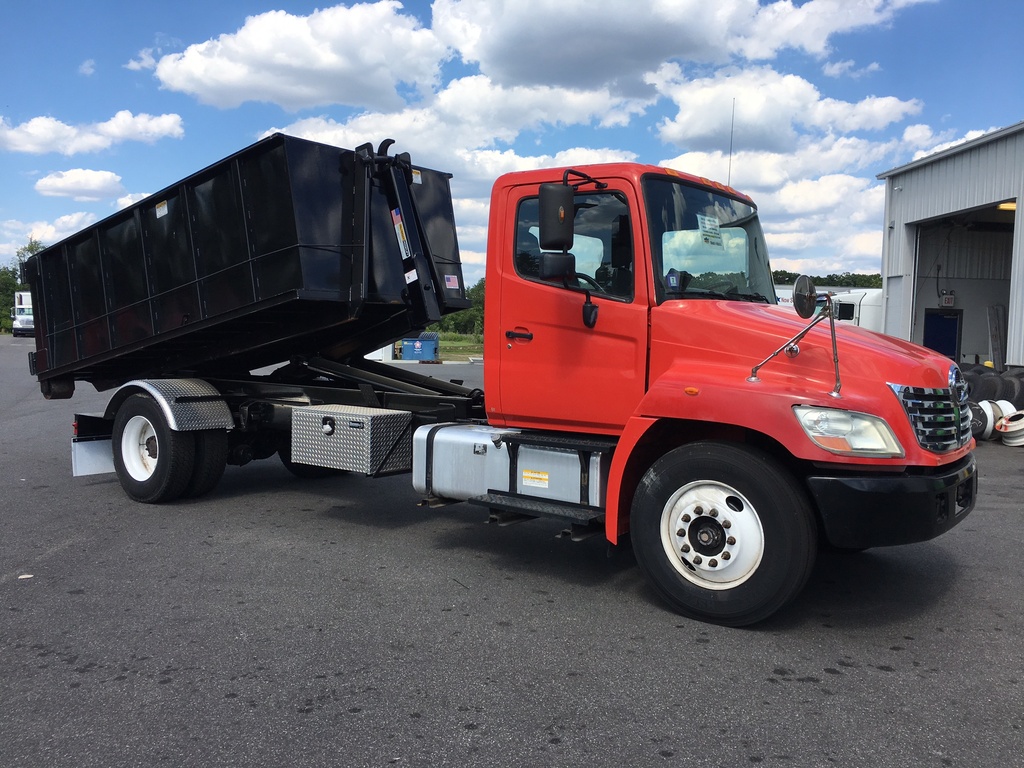 2010 HINO 338 HOOKLIFT TRUCK FOR SALE 2398