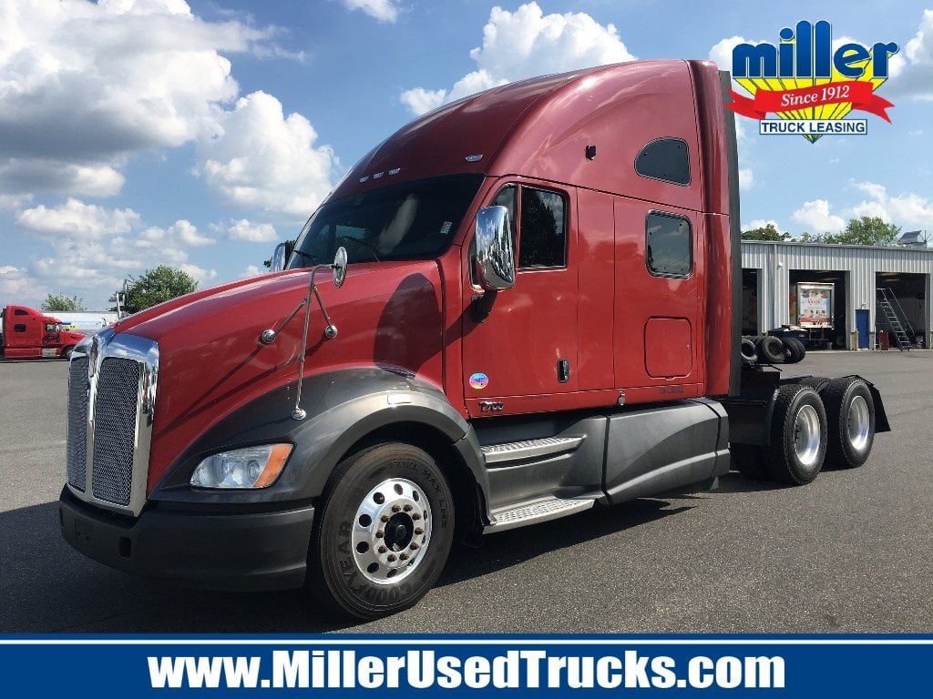 2012 Kenworth T700 Tandem Axle Sleeper For Sale 2797