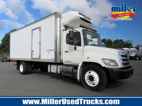 2015 Freightliner M2106 Reefer Truck For Sale 3278