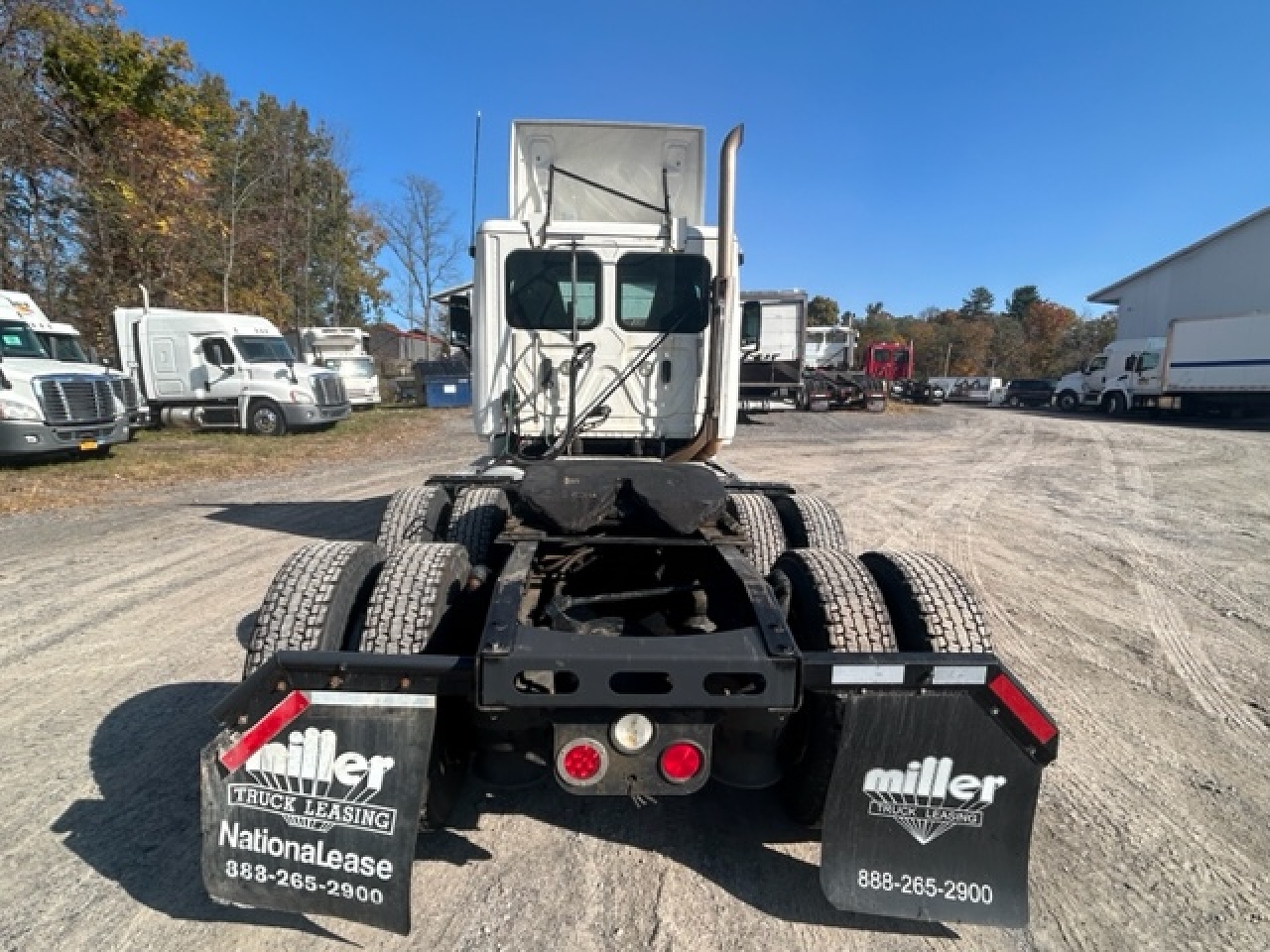 2017 FREIGHTLINER CASCADIA TANDEM AXLE DAYCAB FOR SALE 3394