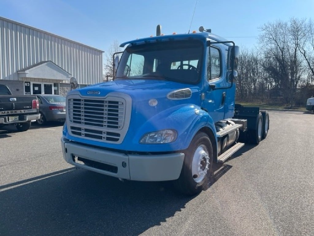 USED 2016 FREIGHTLINER M2 112 TANDEM AXLE DAYCAB TRUCK #4238