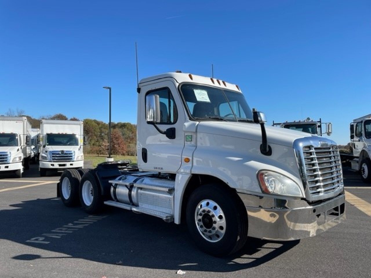 USED 2017 FREIGHTLINER CAS125-DC TANDEM AXLE DAYCAB TRUCK #4605