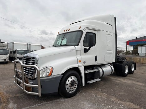 2018 Freightliner CASCADIA Tandem Axle Sleeper #5013 2018 Freightliner CASCADIA Tandem Axle Sleeper #5013