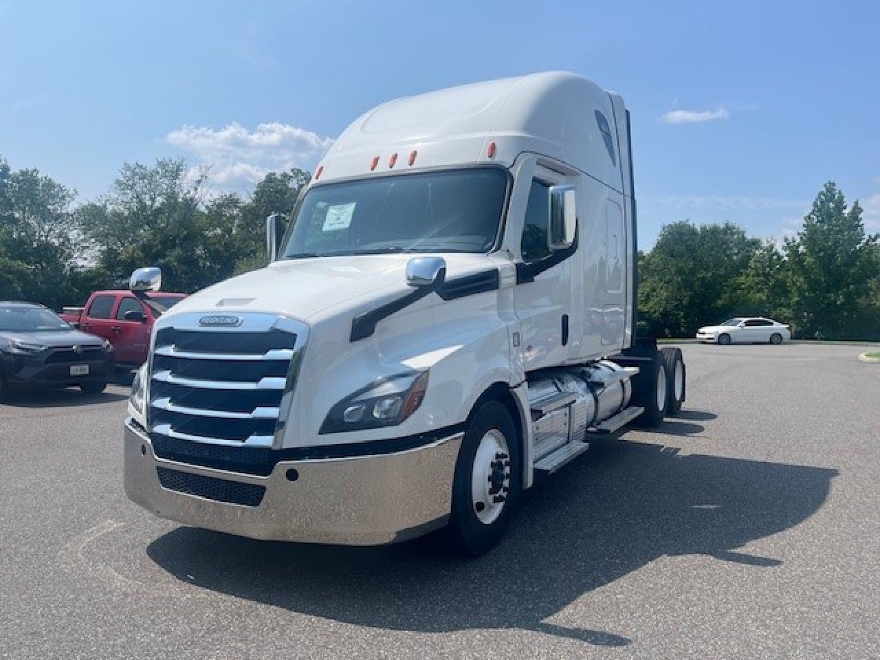 2021 Freightliner CA126SLP Tandem Axle Sleeper #2 2021 Freightliner CA126SLP Tandem Axle Sleeper #2