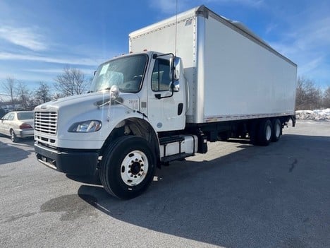 2019 Freightliner M2106 Box Van Truck #5450 2019 Freightliner M2106 Box Van Truck #5450