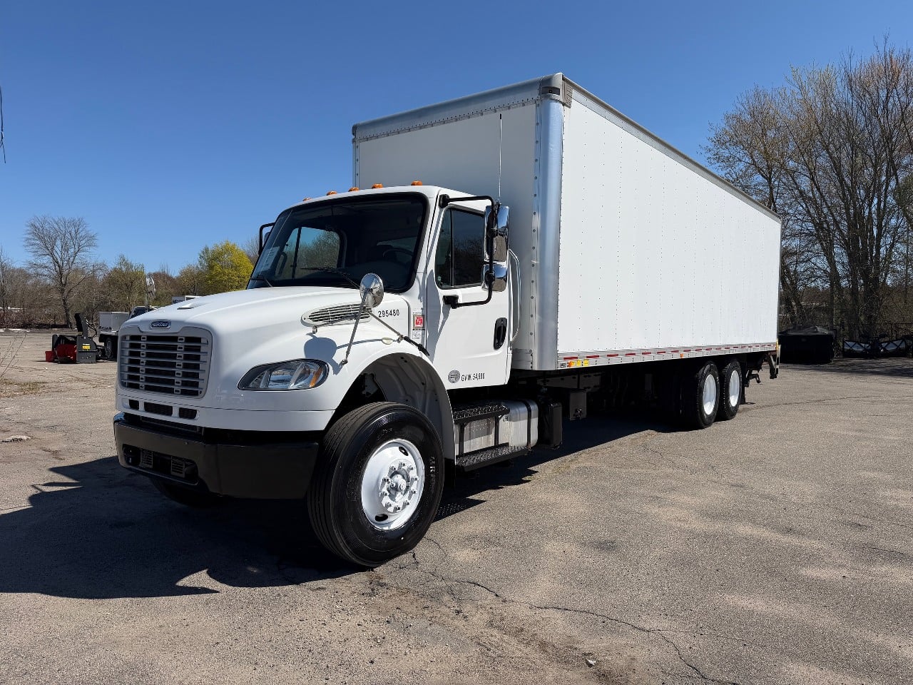 2019 Freightliner M2106 Box Van Truck #2 2019 Freightliner M2106 Box Van Truck #2