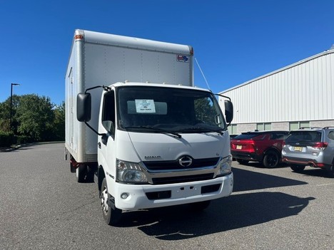 2018-hino-155-box-van-truck #5525