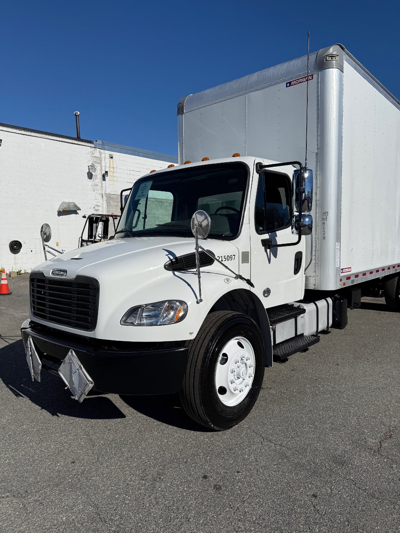2021 Freightliner M2106 Box Van Truck #2 2021 Freightliner M2106 Box Van Truck #2