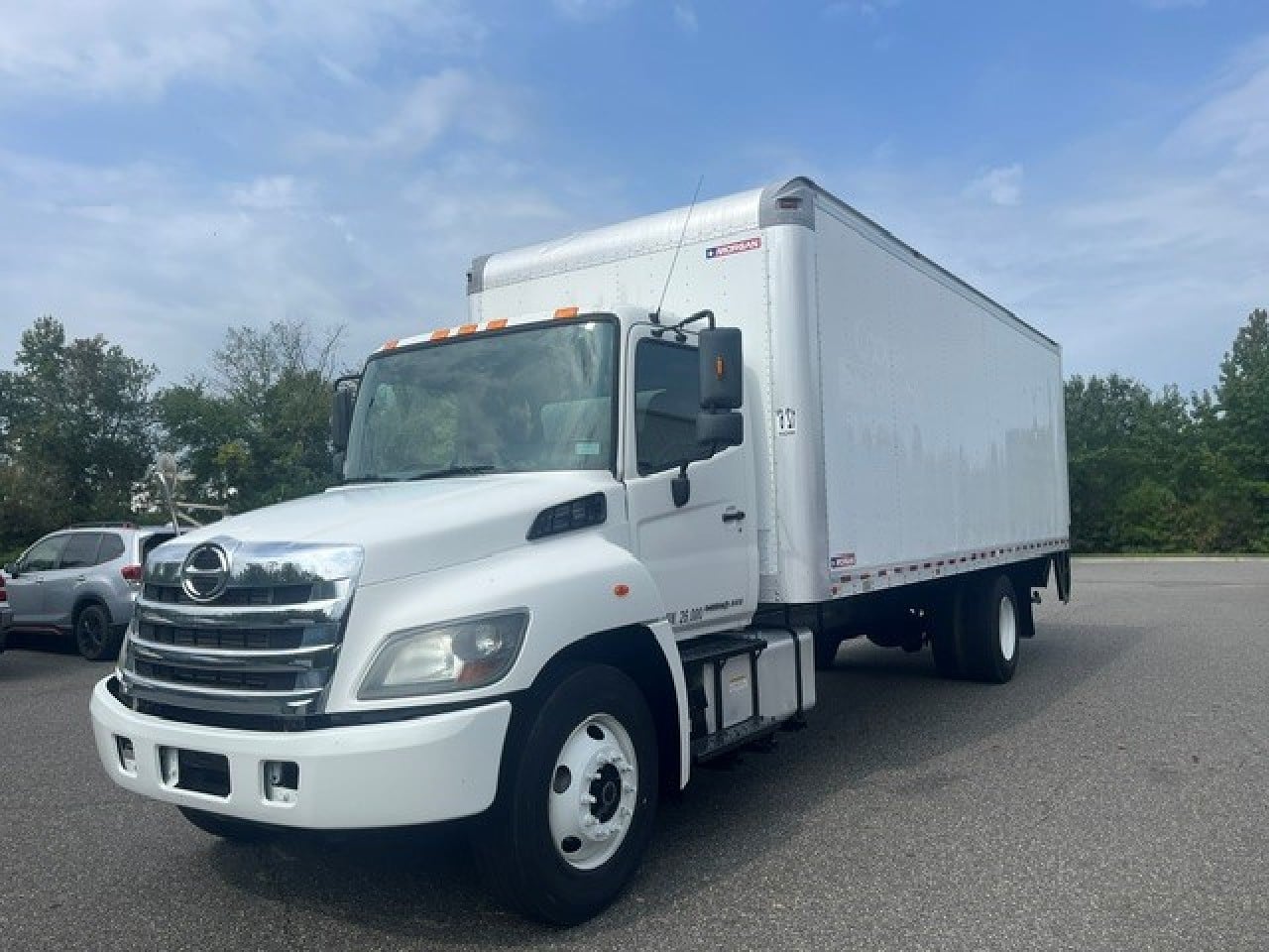 2018 Hino 268A Box Van Truck #2 2018 Hino 268A Box Van Truck #2