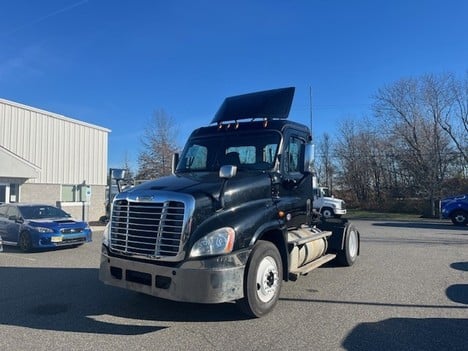 2020 Freightliner CAS125-DC Single Axle Daycab #5628 2020 Freightliner CAS125-DC Single Axle Daycab #5628