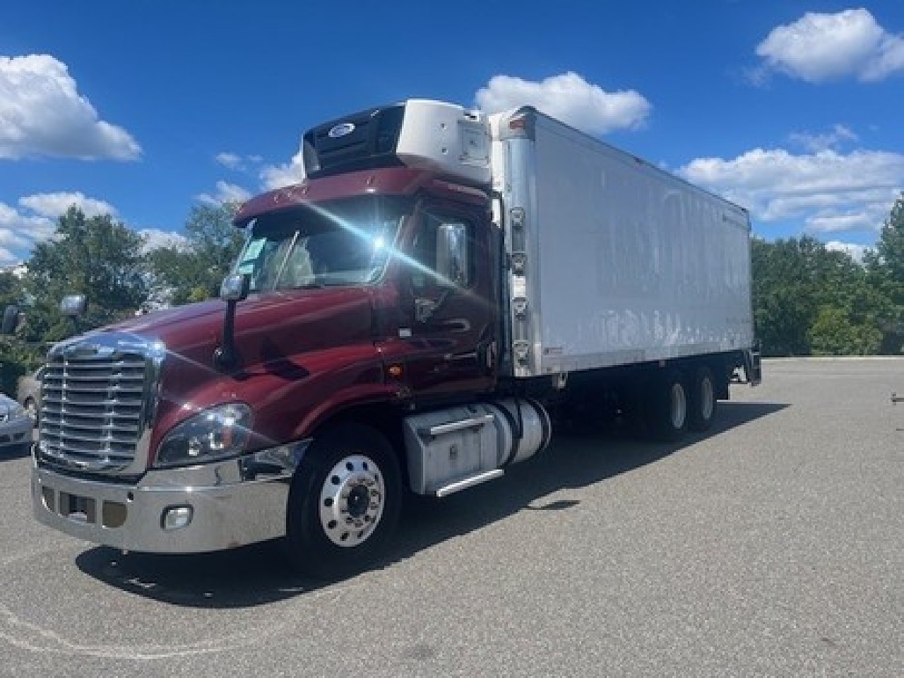 2018 Freightliner CASCADIA Reefer Truck #2 2018 Freightliner CASCADIA Reefer Truck #2