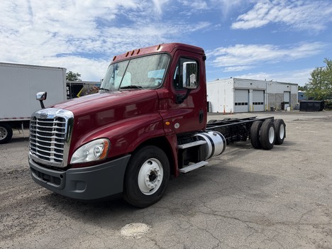2018 Freightliner CASCADIA Cab Chassis Truck #5667 2018 Freightliner CASCADIA Cab Chassis Truck #5667