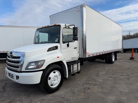 2019 Hino 268A Box Van Truck #5681 2019 Hino 268A Box Van Truck #5681