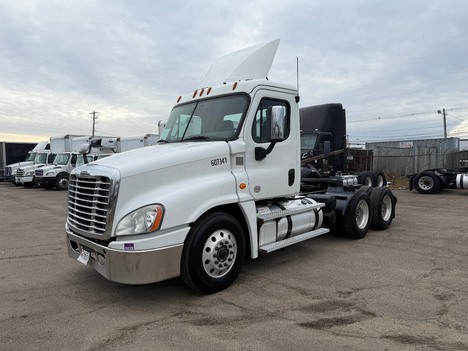 2020 Freightliner CAS125-DC Tandem Axle Daycab #5706