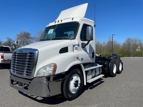 2019-freightliner-cas113-tandem-axle-daycab #5722