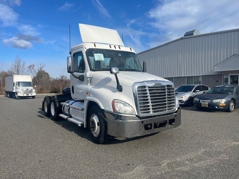 2020 Freightliner CAS125-DC Tandem Axle Daycab #5744