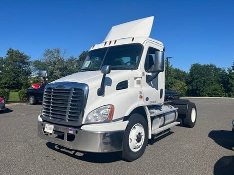 2019 Freightliner CAS113 Single Axle Daycab #5749 2019 Freightliner CAS113 Single Axle Daycab #5749