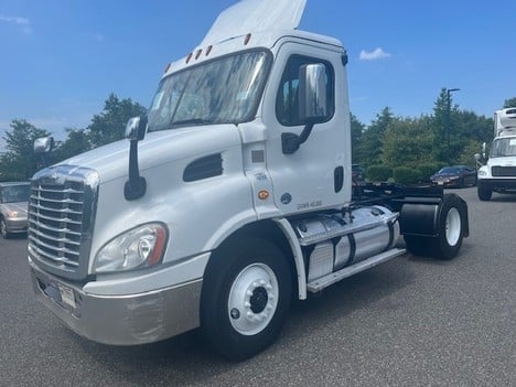 2019 Freightliner CAS113 Single Axle Daycab #5750 2019 Freightliner CAS113 Single Axle Daycab #5750