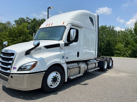 2022-freightliner-ca126slp-tandem-axle-sleeper #5784