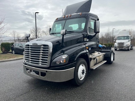 2020 Freightliner CASCADIA Single Axle Daycab #5845
