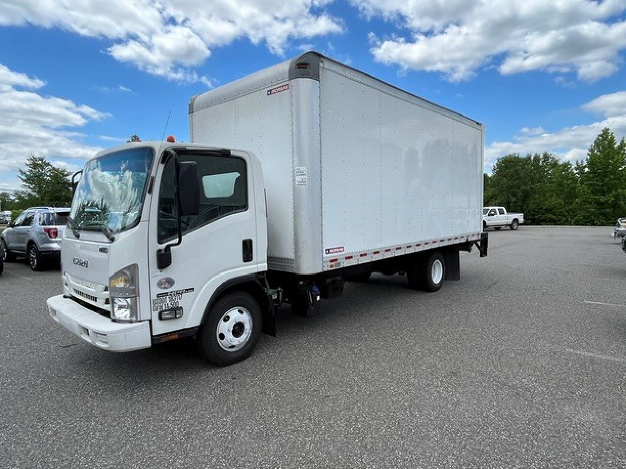 2020 Isuzu NPR-HD Box Van Truck #2 2020 Isuzu NPR-HD Box Van Truck #2