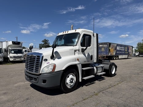 2020 Freightliner CASCADIA Single Axle Daycab #5919 2020 Freightliner CASCADIA Single Axle Daycab #5919