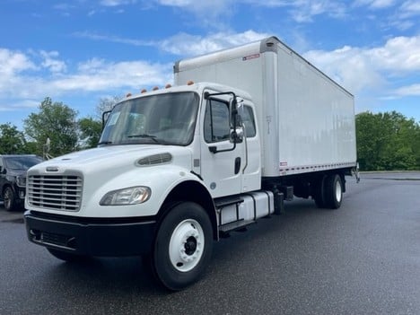 2018 Freightliner M2106 Box Van Truck #5938 2018 Freightliner M2106 Box Van Truck #5938