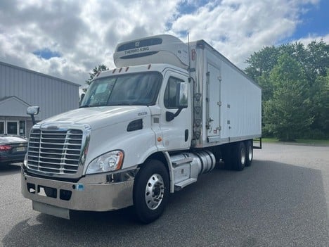 2020 Freightliner CASCADIA Reefer Truck #5944 2020 Freightliner CASCADIA Reefer Truck #5944