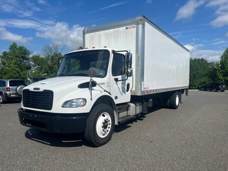 2021 Freightliner M2106 Box Van Truck #5956 2021 Freightliner M2106 Box Van Truck #5956