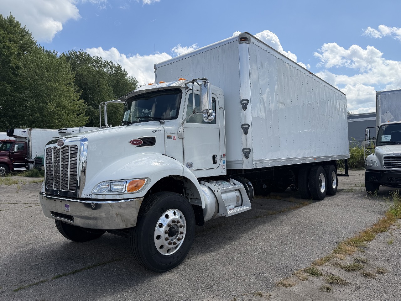 2019 Peterbilt 348 Box Van Truck #2 2019 Peterbilt 348 Box Van Truck #2
