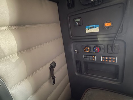 https://www.imanpro.net/pub/co/aaa/photo/6042/22.jpg?20261008133538
