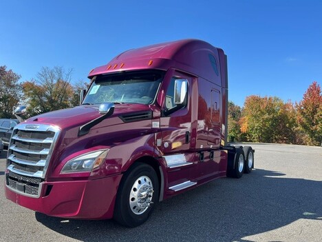 2022-freightliner-cascadia-126-tandem-axle-sleeper #6050