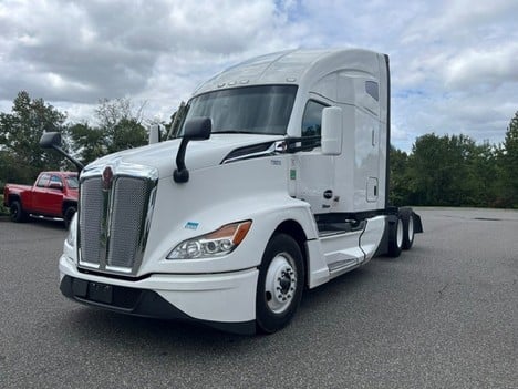 2023 Kenworth T680 Tandem Axle Sleeper #6111 2023 Kenworth T680 Tandem Axle Sleeper #6111