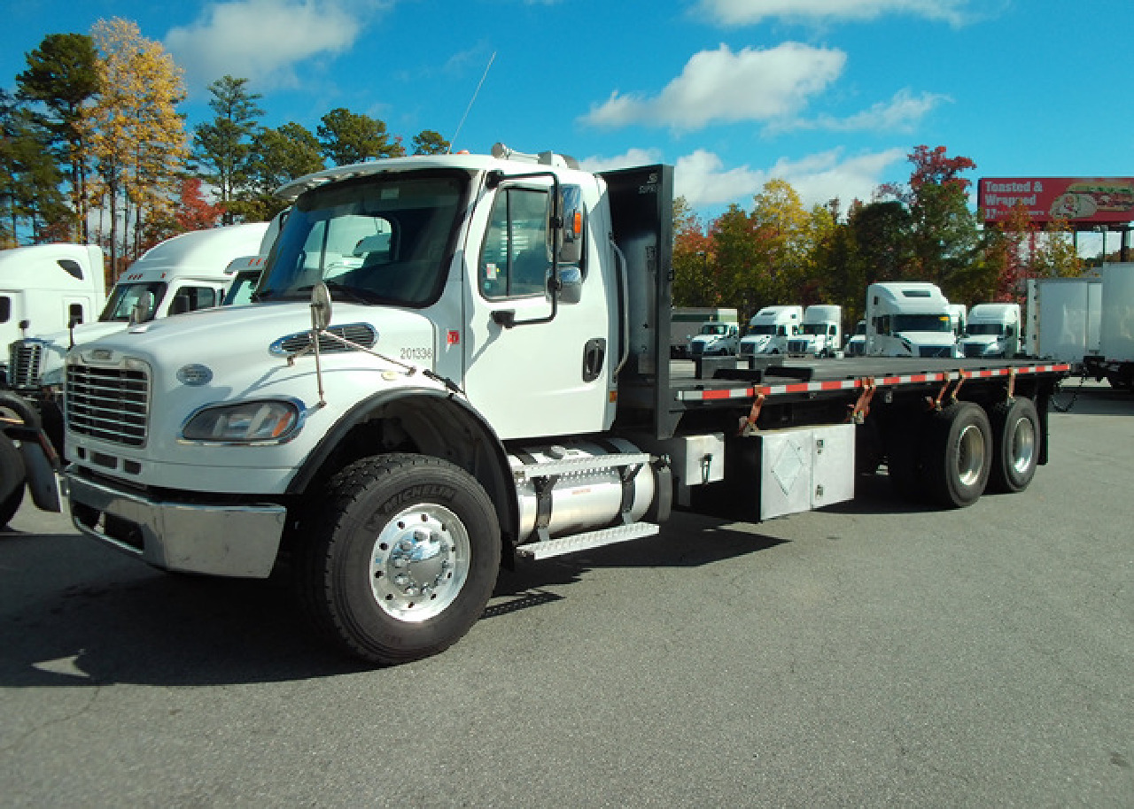 2019 FREIGHTLINER M2 Flatbed Truck #1 2019 FREIGHTLINER M2 Flatbed Truck #1