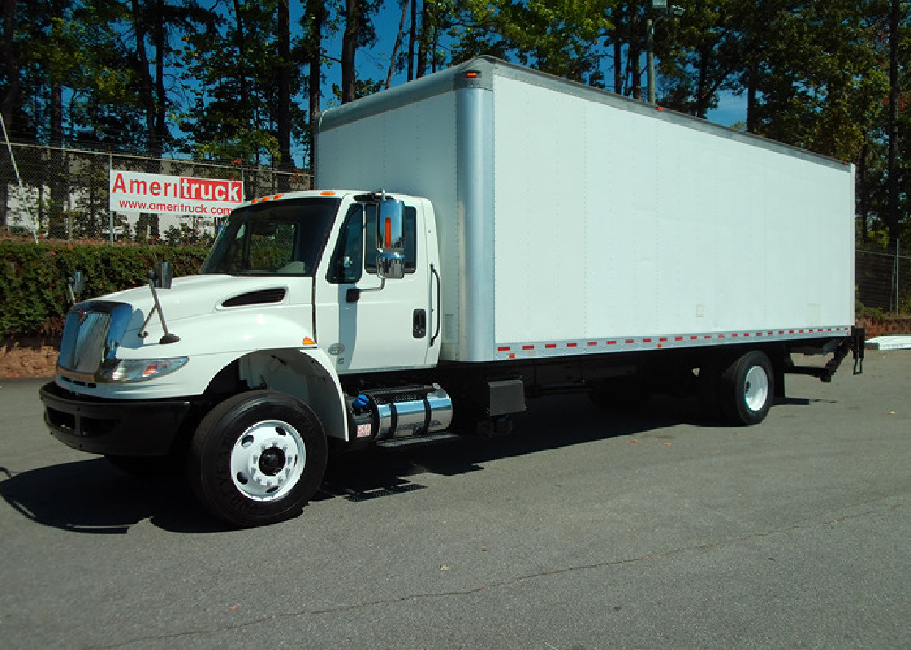 2018 INTERNATIONAL 4300 Box Van Truck #1 2018 INTERNATIONAL 4300 Box Van Truck #1