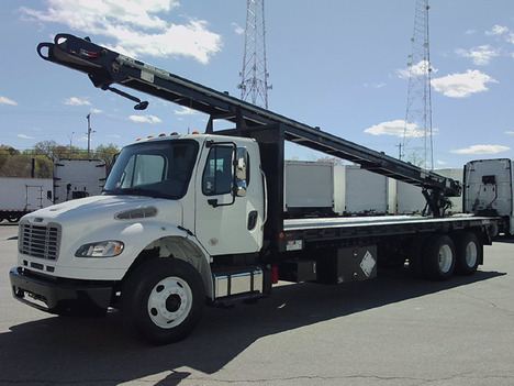 2018 FREIGHTLINER M2 Flatbed Truck #4046