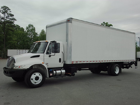 2019 INTERNATIONAL 4300 Box Van Truck #4090