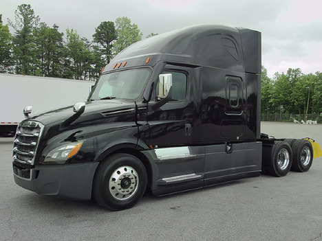 2021 FREIGHTLINER CASCADIA Sleeper #4100