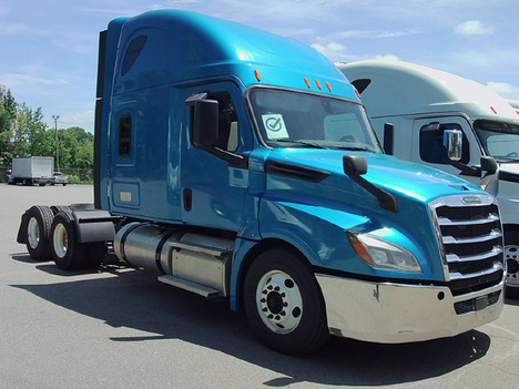 2020 FREIGHTLINER CASCADIA Sleeper #4119