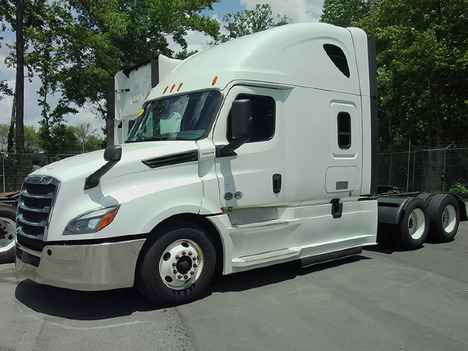 2020 FREIGHTLINER CASCADIA Sleeper #4122