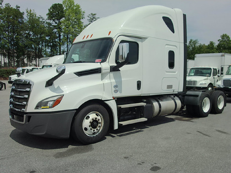 2020 FREIGHTLINER CASCADIA Sleeper #4134