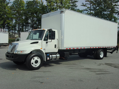 2019 INTERNATIONAL 4300 Box Van Truck #4151
