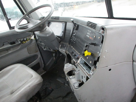 USED 2007 FREIGHTLINER COLUMBIA TANDEM AXLE DAYCAB TRUCK #13408