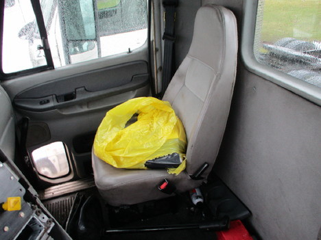 USED 2007 FREIGHTLINER COLUMBIA TANDEM AXLE DAYCAB TRUCK #13408