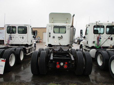 USED 2007 FREIGHTLINER COLUMBIA TANDEM AXLE DAYCAB TRUCK #13408