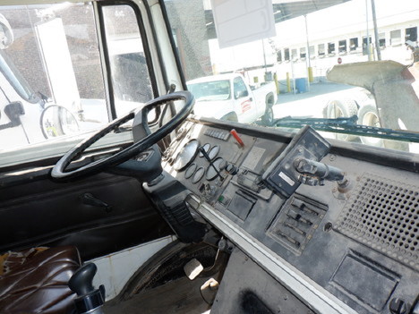 USED 1986 MACK CS250 BOX VAN TRUCK #13448
