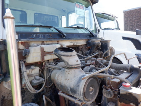 USED 1986 MACK CS250 BOX VAN TRUCK #13448