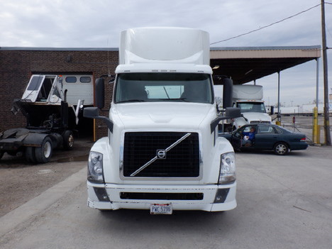 USED 2012 VOLVO VNL64T300 TANDEM AXLE DAYCAB TRUCK #13481